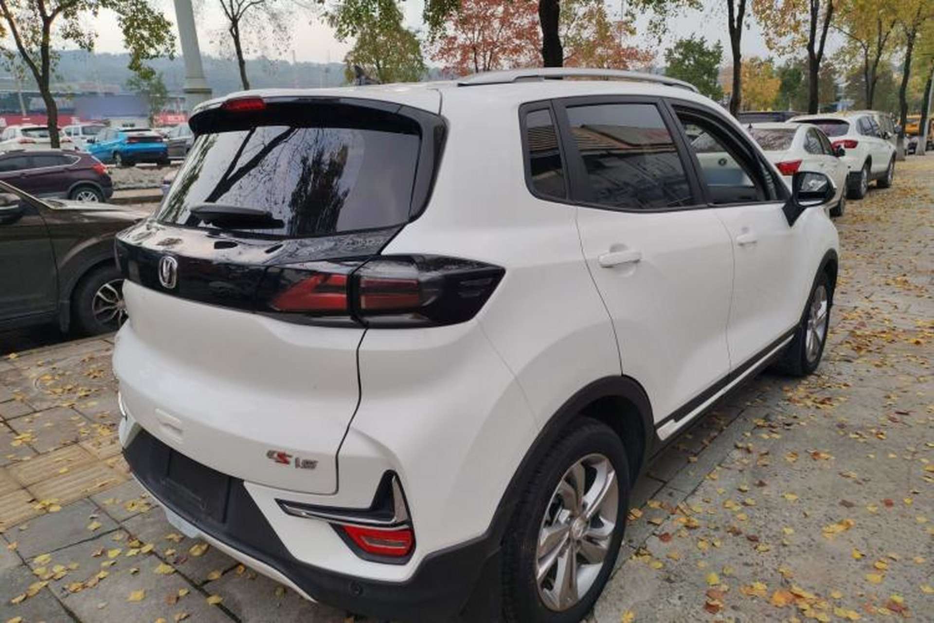 Used CHANGAN CS15 2019 1.5L Automatic Entry Model China VI Standard Rear Right 45 Deg