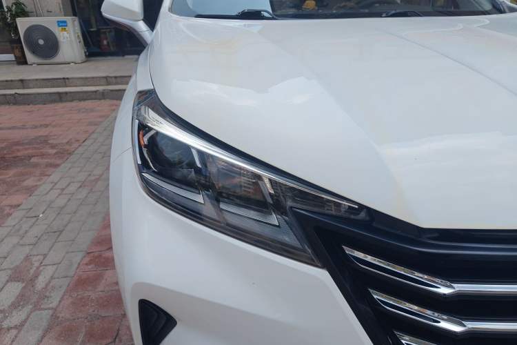 Used CHANGAN CS15 2019 1.5L Manual Comfort Model China VI Standard Right Front Headlight