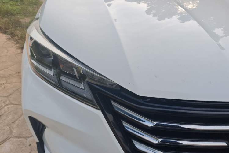 Used CHANGAN CS15 2019 1.5L Manual Entry-Level Version China VI Standard Right Front Headlight