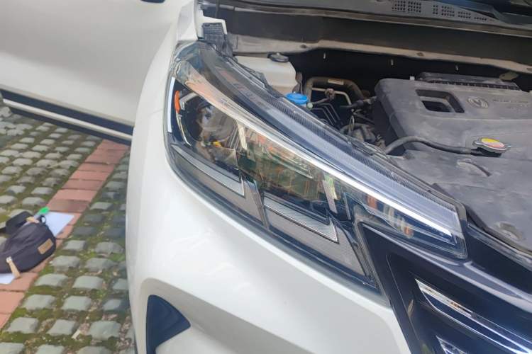 Used CHANGAN CS15 2019 1.5L Automatic Entry Model China V Standard Right Front Headlight