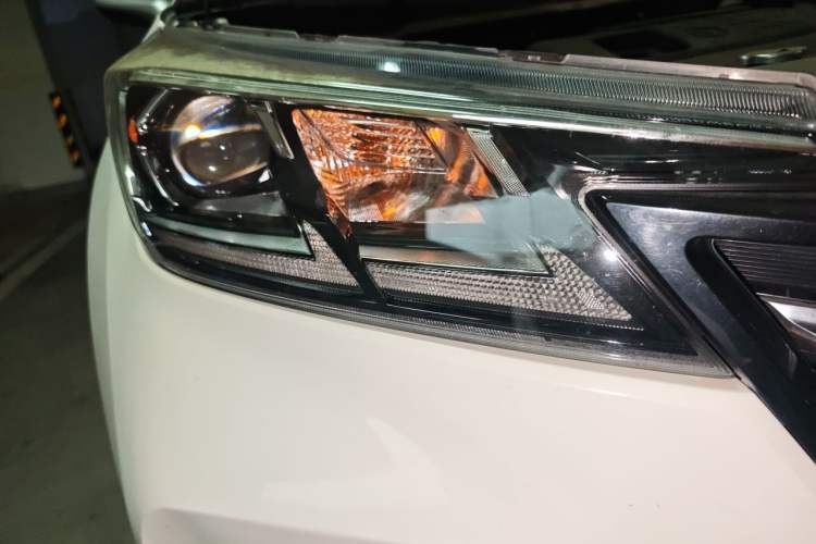 Used CHANGAN CS15 2019 1.5L Automatic Entry Model China V Standard Right Front Headlight