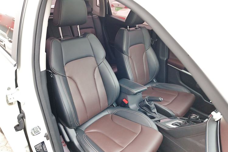 Used CHANGAN CS15 2019 1.5L Automatic Entry Model China VI Standard Right Front Seat