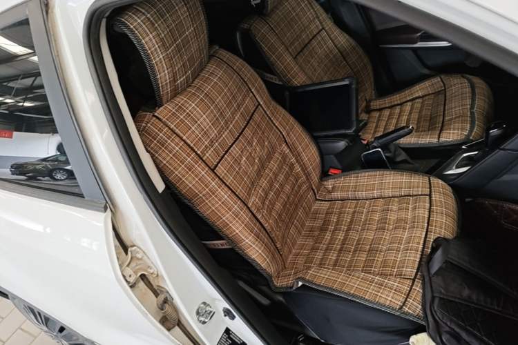 Used CHANGAN CS15 2019 1.5L Automatic Comfort Edition China VI Standard Right Front Seat