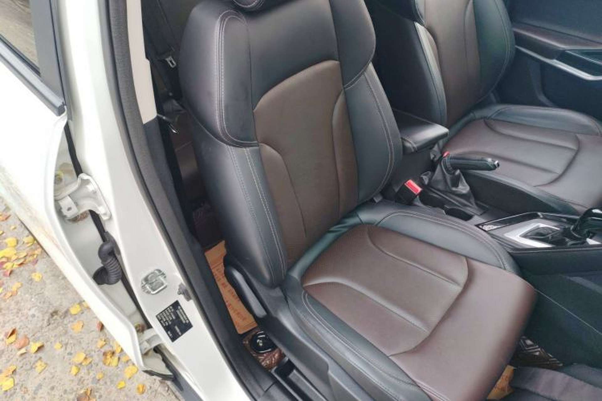 Used CHANGAN CS15 2019 1.5L Automatic Entry Model China VI Standard Right Front Seat