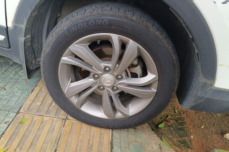 Used CHANGAN CS15 2019 1.5L Automatic Enjoyment Model China VI Standard Right Front Wheel Hub