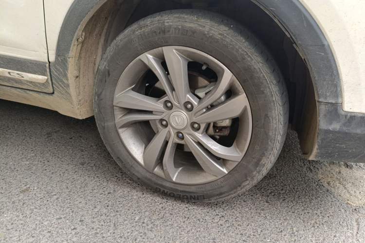 Used CHANGAN CS15 2019 1.5L Manual Entry-Level Version China VI Standard Right Front Wheel Hub