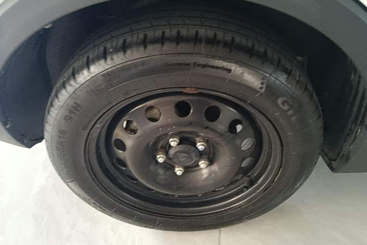 Used CHANGAN CS15 2019 1.5L Manual Comfort Model China VI Standard Right Rear Wheel Hub