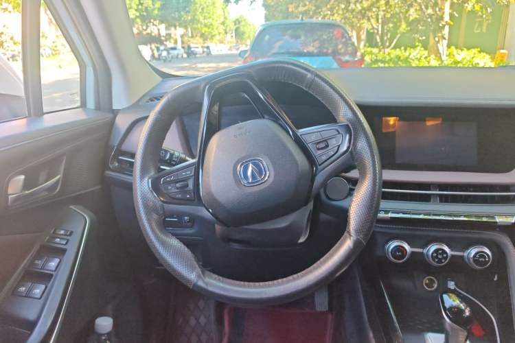 Used CHANGAN CS15 2019 1.5L Automatic Entry Model China V Standard Steering Wheel