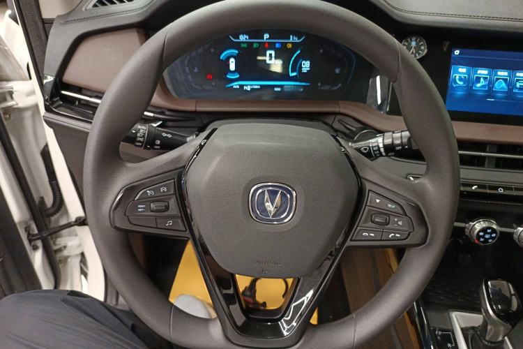 Used CHANGAN CS15 2019 1.5L Automatic Entry Model China VI Standard Steering Wheel