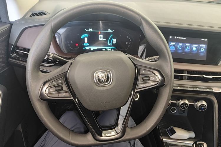 Used CHANGAN CS15 2019 1.5L Manual Entry-Level Version China VI Standard Steering Wheel