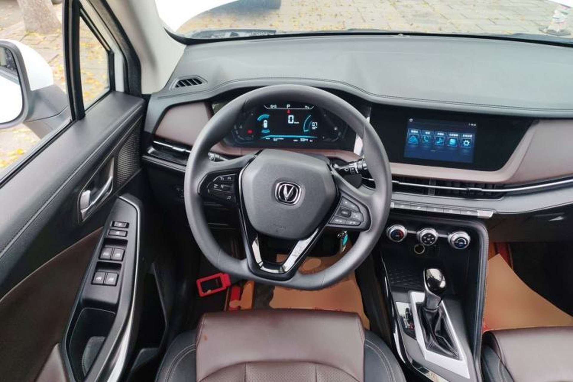 Used CHANGAN CS15 2019 1.5L Automatic Entry Model China VI Standard Steering Wheel