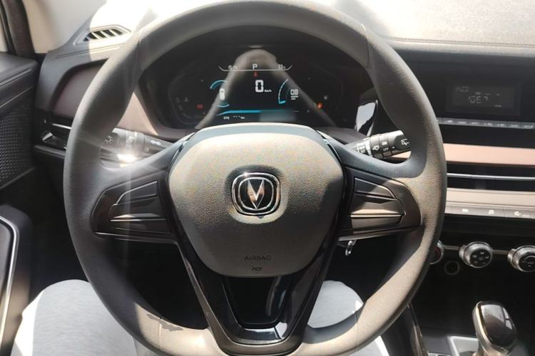 Used CHANGAN CS15 2019 1.5L Automatic Comfort Edition China VI Standard Steering Wheel