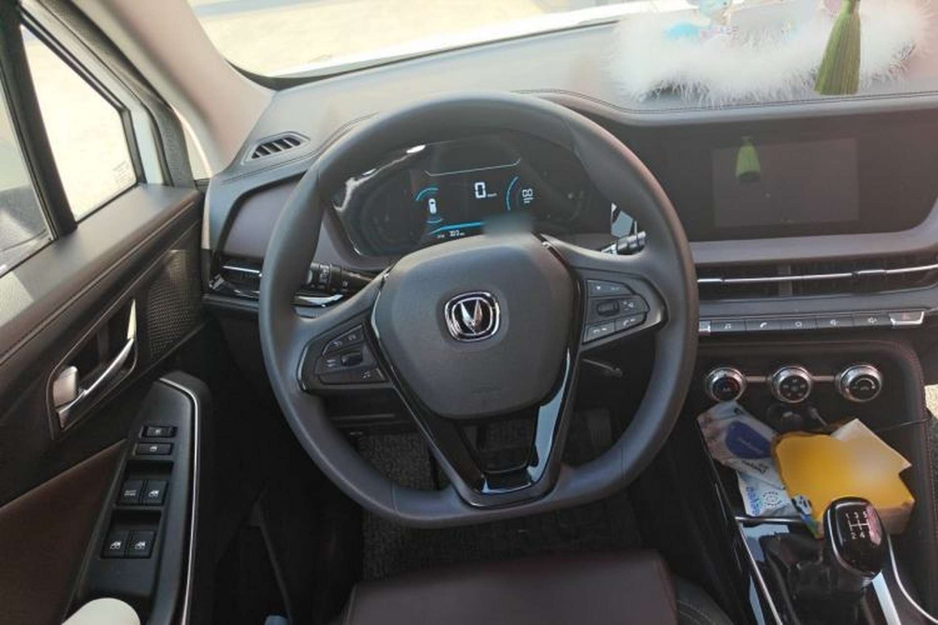 Used CHANGAN CS15 2019 1.5L Manual Entry-Level Version China VI Standard Steering Wheel