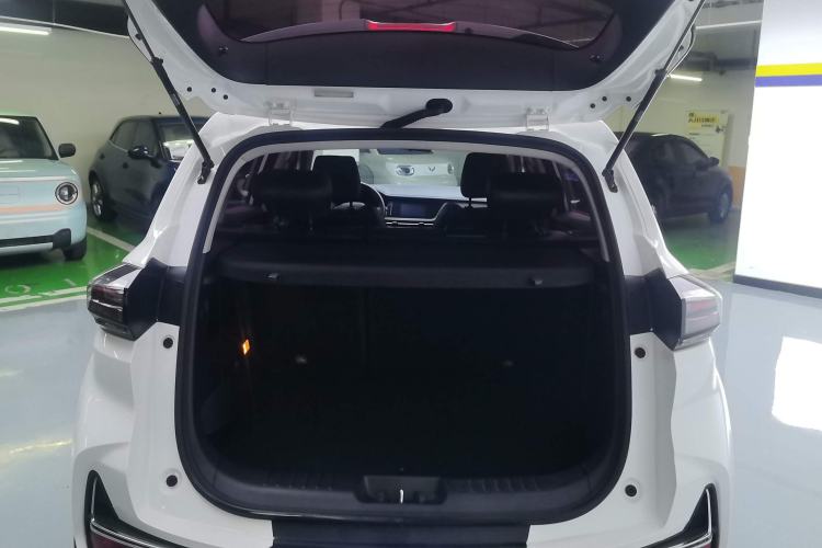 Used CHANGAN CS15 2019 1.5L Manual Entry-Level Version China VI Standard Trunk