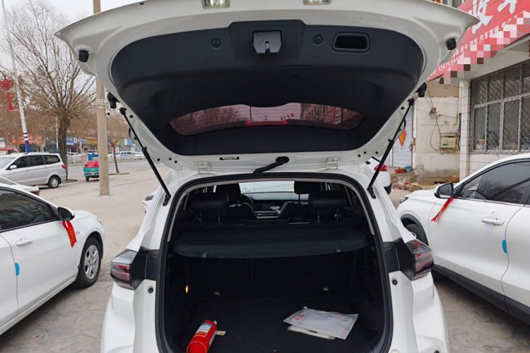 Used CHANGAN CS15 2019 1.5L Automatic Entry Model China VI Standard Trunk
