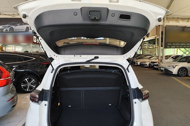 Used CHANGAN CS15 2019 1.5L Manual Entry-Level Version China VI Standard Trunk