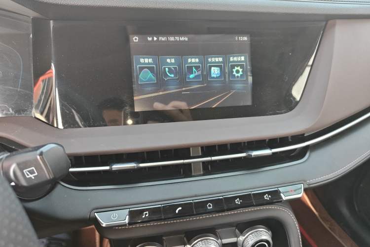 Used CHANGAN CS15 2019 1.5L Manual Entry-Level Version China VI Standard Audio And AC Panel