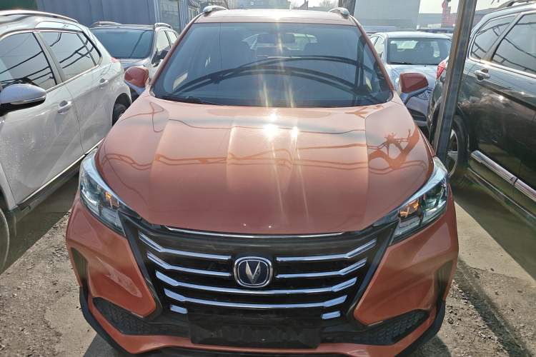 Used CHANGAN CS15 2019 1.5L Manual Entry-Level Version China VI Standard Exterior 1
