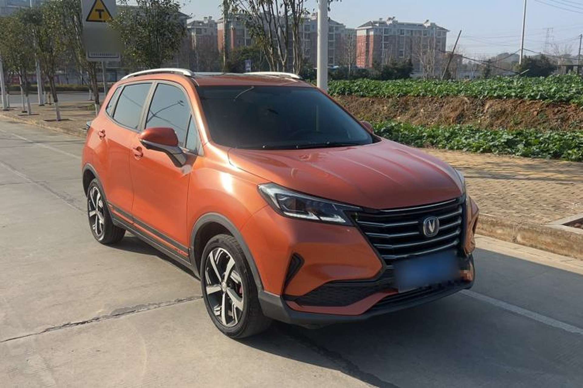 Used CHANGAN CS15 2019 1.5L Automatic Flagship Version China VI Standard Exterior 5