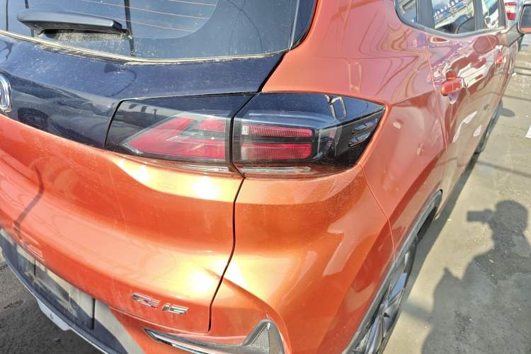 Used CHANGAN CS15 2019 1.5L Manual Entry-Level Version China VI Standard Exterior 6