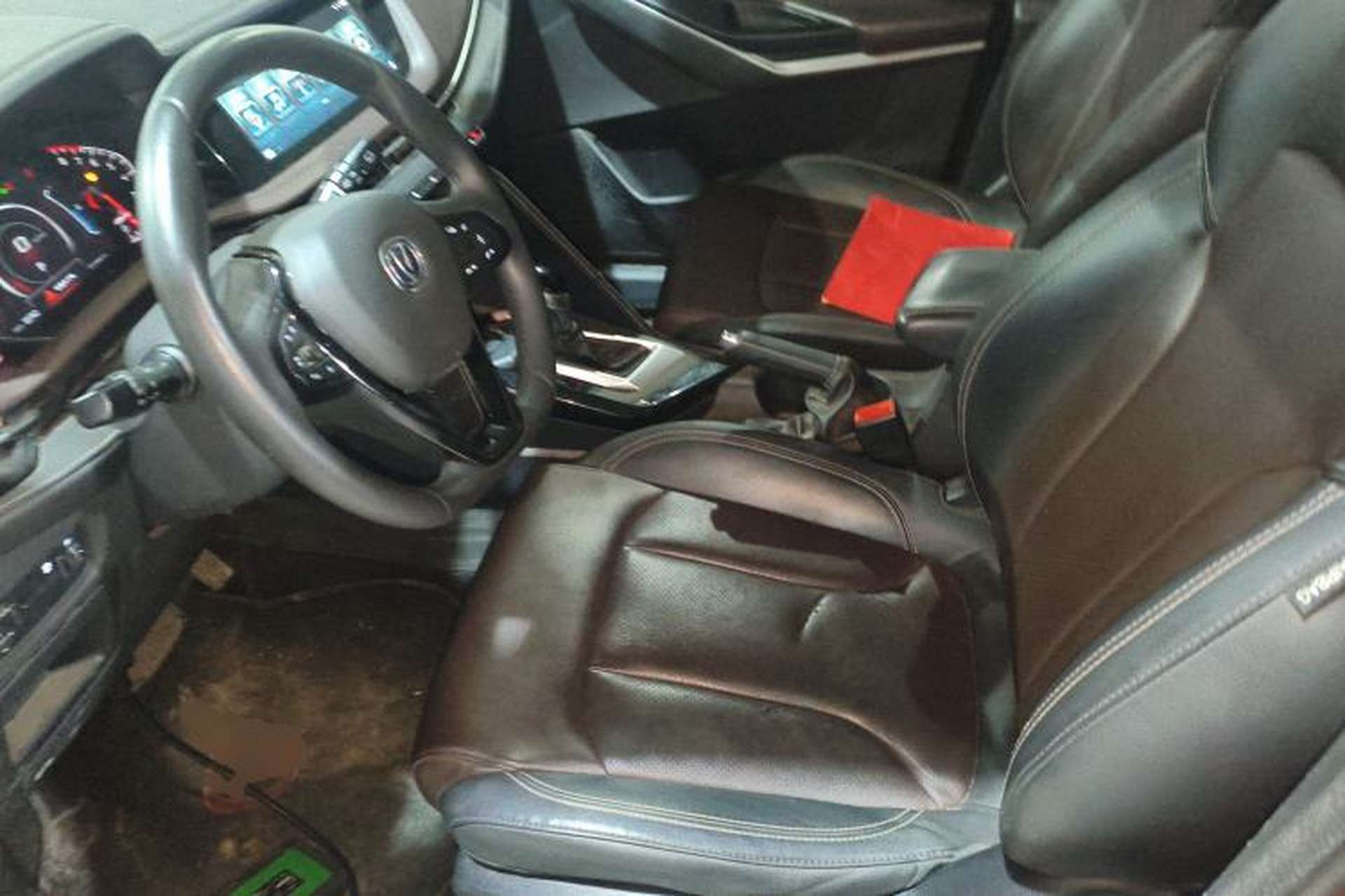 Used CHANGAN CS15 2019 1.5L Automatic Flagship Version China VI Standard Left Front Seat