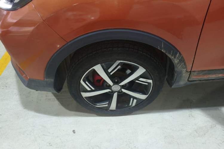 Used CHANGAN CS15 2019 1.5L Automatic Flagship Version China VI Standard Left Front Wheel Hub
