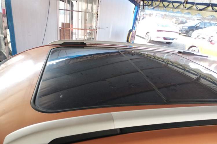 Used CHANGAN CS15 2019 1.5L Automatic Flagship Version China VI Standard Roof