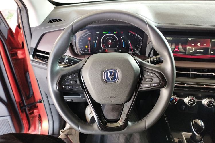 Used CHANGAN CS15 2019 1.5L Automatic Flagship Version China VI Standard Steering Wheel