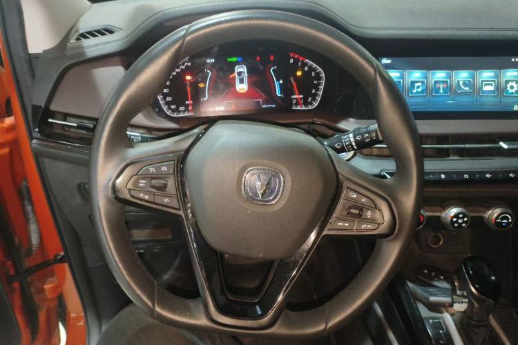 Used CHANGAN CS15 2019 1.5L Automatic Flagship Version China VI Standard Steering Wheel