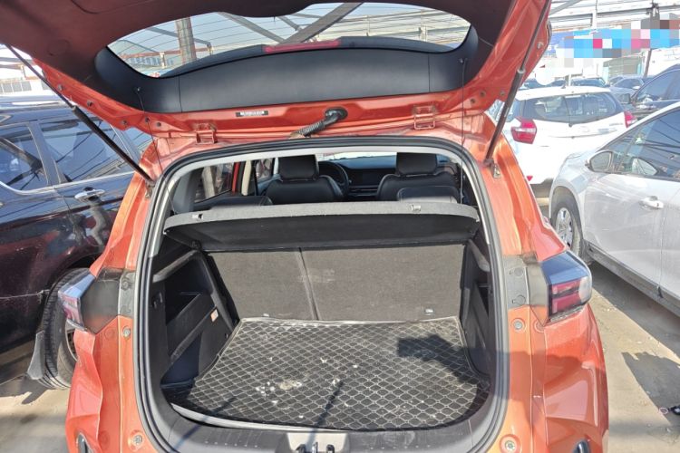 Used CHANGAN CS15 2019 1.5L Manual Entry-Level Version China VI Standard Trunk