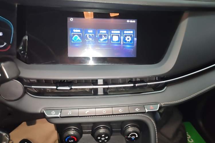 Used CHANGAN CS15 2021 1.5L Manual Entry-Level Trim Audio And AC Panel