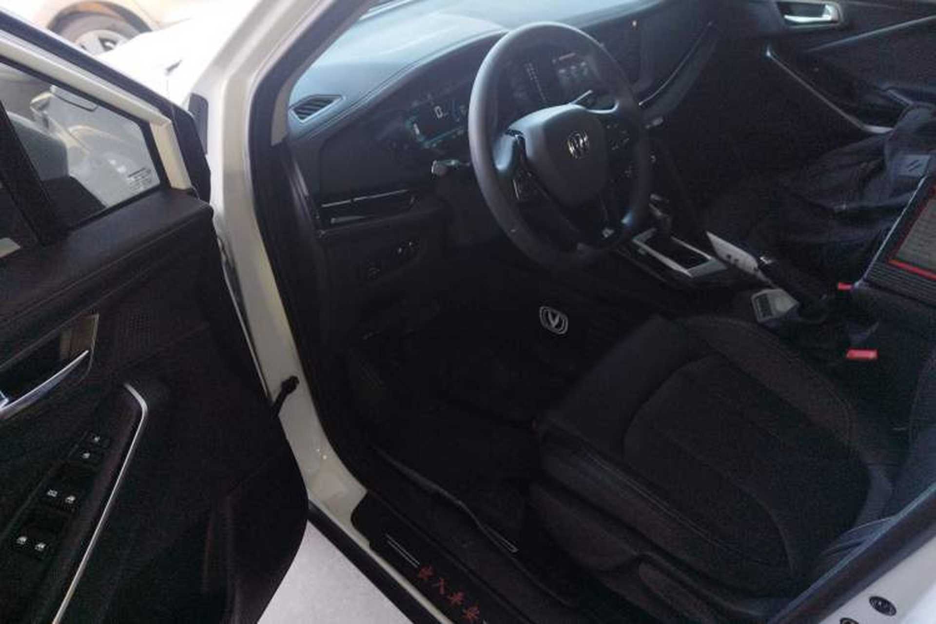 Used CHANGAN CS15 2021 1.5L Automatic Entry-Level Trim Driver Seat