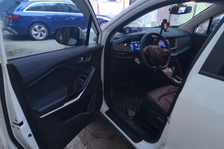 Used CHANGAN CS15 2021 1.5L Automatic Entry-Level Trim Driver Seat