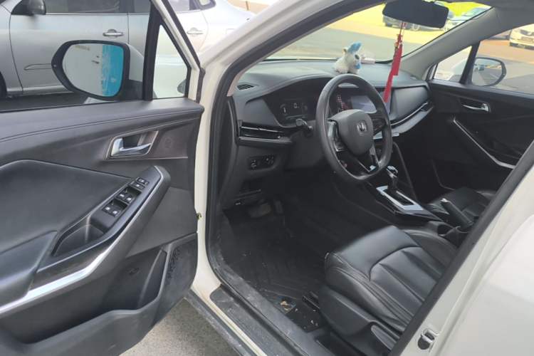 Used CHANGAN CS15 2021 1.5L Automatic Entry-Level Trim Driver Seat
