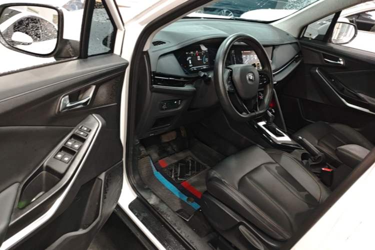 Used CHANGAN CS15 2021 1.5L Automatic Entry-Level Trim Driver Seat