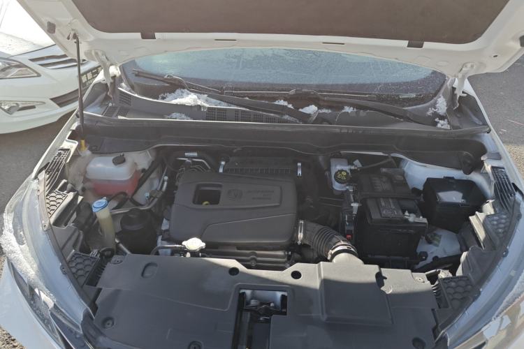 Used CHANGAN CS15 2021 1.5L Manual Entry-Level Trim Engine Bay
