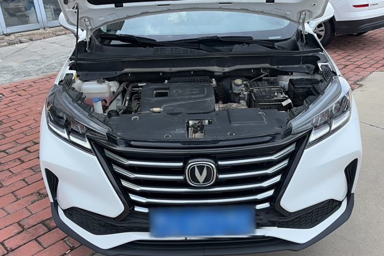 Used CHANGAN CS15 2021 1.5L Automatic Entry-Level Trim Engine Bay