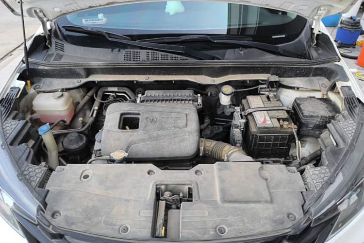 Used CHANGAN CS15 2021 1.5L Automatic Entry-Level Trim Engine Bay