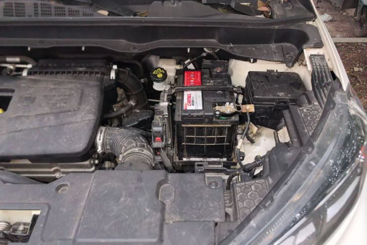Used CHANGAN CS15 2021 1.5L Automatic Entry-Level Trim Engine Bay Left