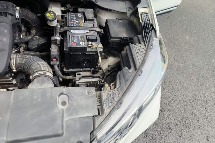 Used CHANGAN CS15 2021 1.5L Automatic Entry-Level Trim Engine Bay Left