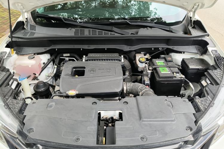Used CHANGAN CS15 2021 1.5L Automatic Entry-Level Trim Engine Bay