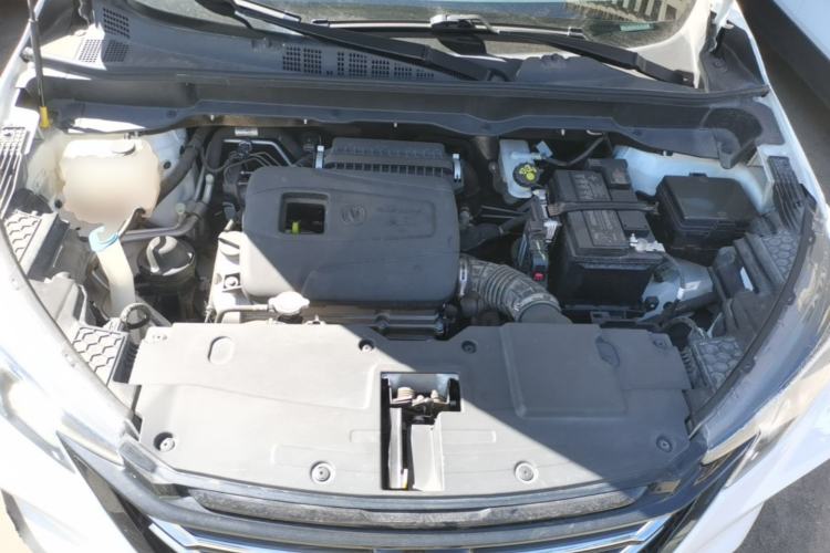 Used CHANGAN CS15 2021 1.5L Automatic Entry-Level Trim Engine Bay