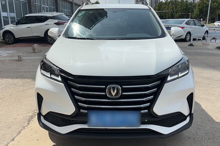 Used CHANGAN CS15 2021 1.5L Automatic Entry-Level Trim Exterior 2