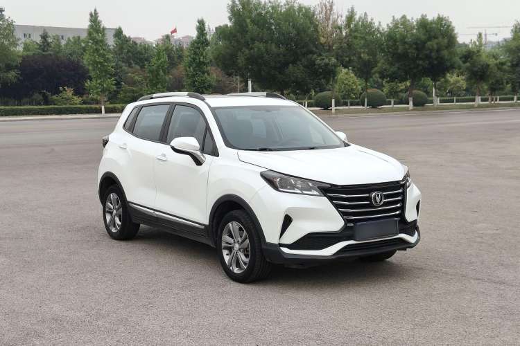 Used CHANGAN CS15 2021 1.5L Automatic Entry-Level Trim Exterior 2