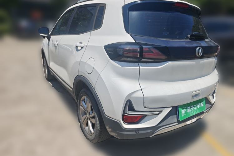 Used CHANGAN CS15 2021 1.5L Automatic Entry-Level Trim Exterior 3
