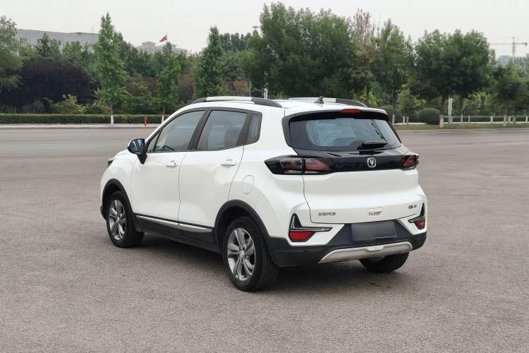 Used CHANGAN CS15 2021 1.5L Automatic Entry-Level Trim Exterior 3