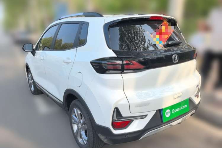 Used CHANGAN CS15 2021 1.5L Automatic Entry-Level Trim Exterior 3