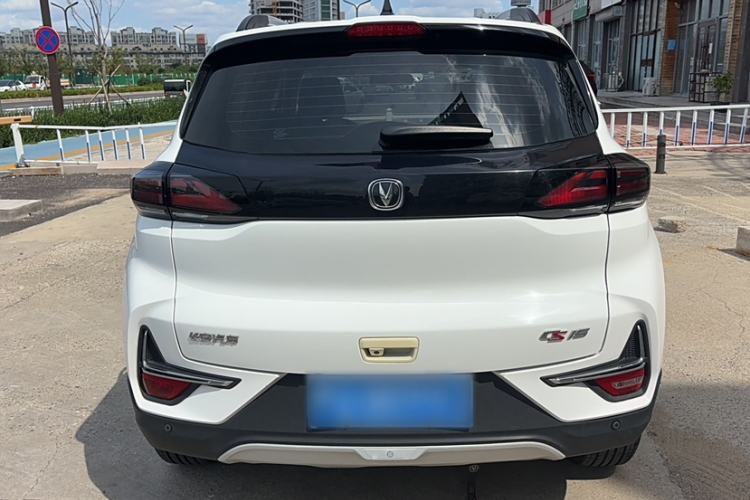 Used CHANGAN CS15 2021 1.5L Automatic Entry-Level Trim Exterior 4