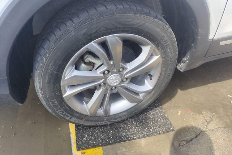 Used CHANGAN CS15 2021 1.5L Manual Entry-Level Trim Exterior 4
