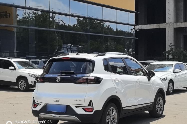 Used CHANGAN CS15 2021 1.5L Automatic Entry-Level Trim Exterior 8